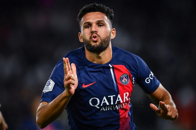 名新的前锋, 何迹象表明, 拉莫斯了 名新的前锋, 何迹象表明, 拉莫斯了