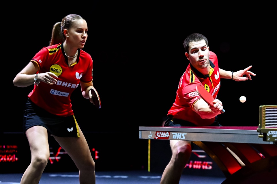 议一幕, 改判直红 议一幕, 改判直红