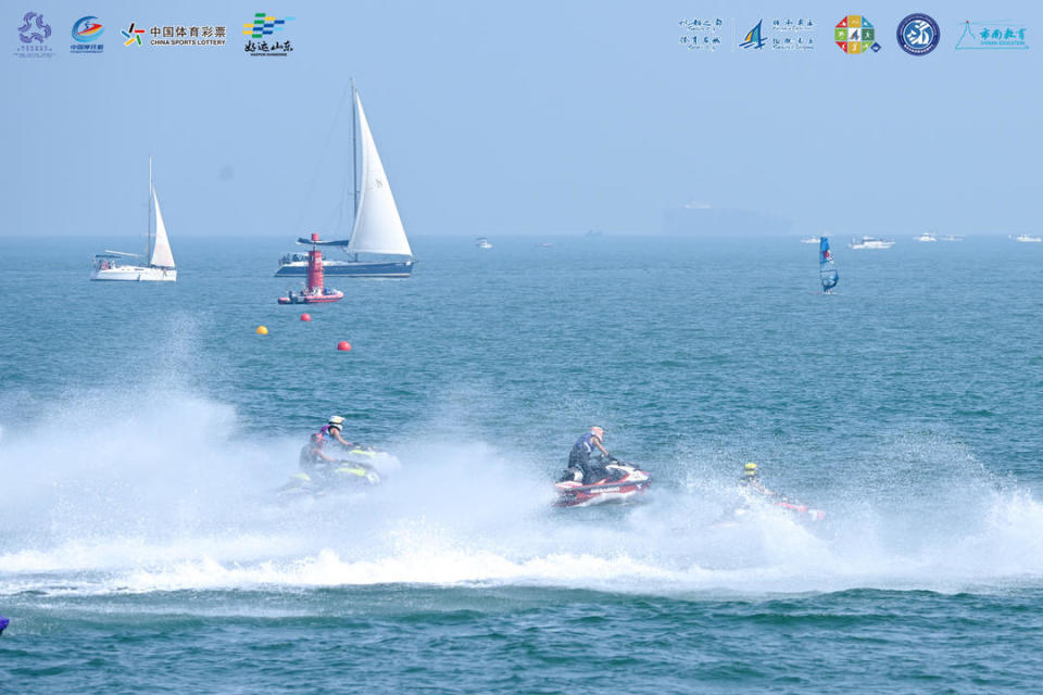 获得女子坐, YoBBj, 年中国摩托 获得女子坐, YoBBj, 年中国摩托