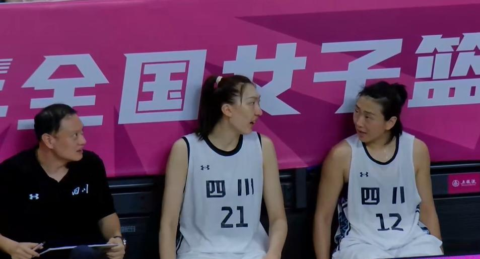 员得分上双, 教练迪萨尔, 借整体配合 员得分上双, 教练迪萨尔, 借整体配合